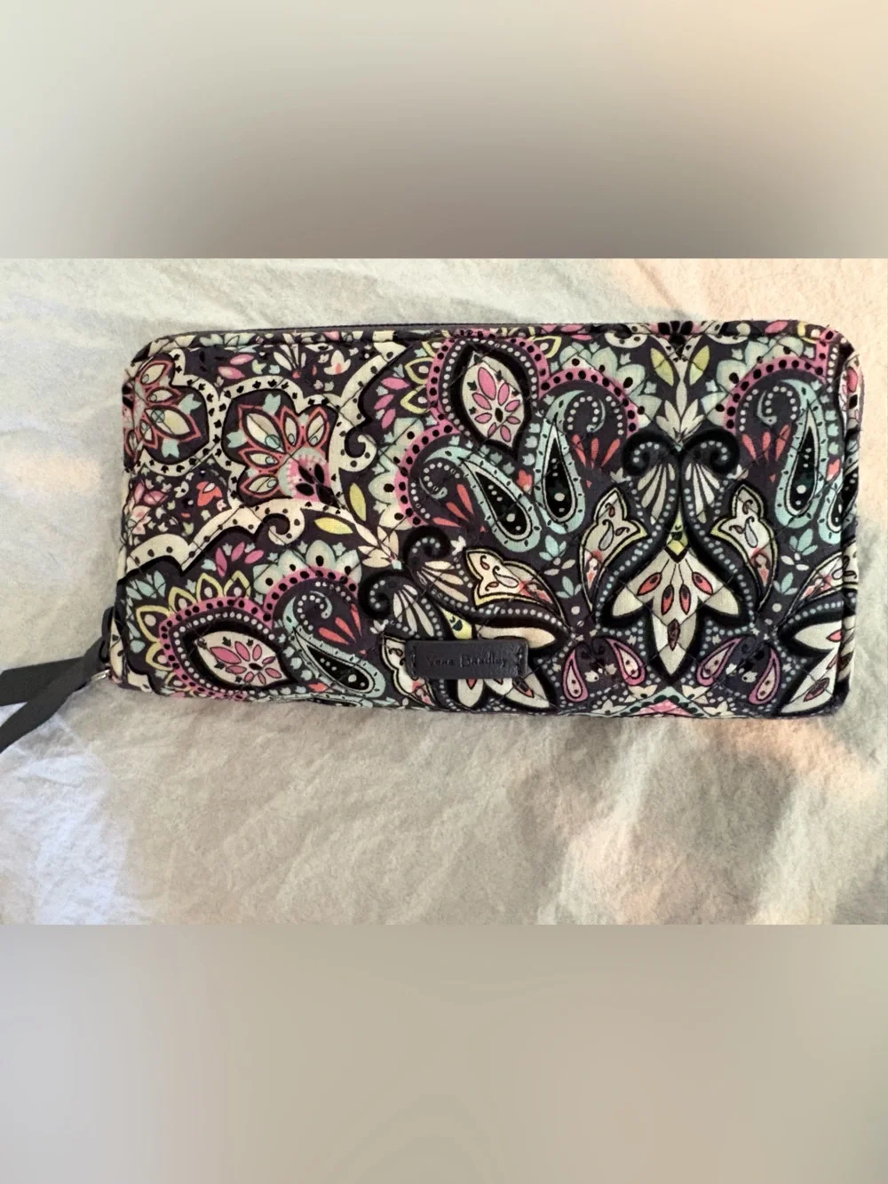 Vera Bradley Quilted Zip Wallet in Bonbon Medallion Print Paisley Floral